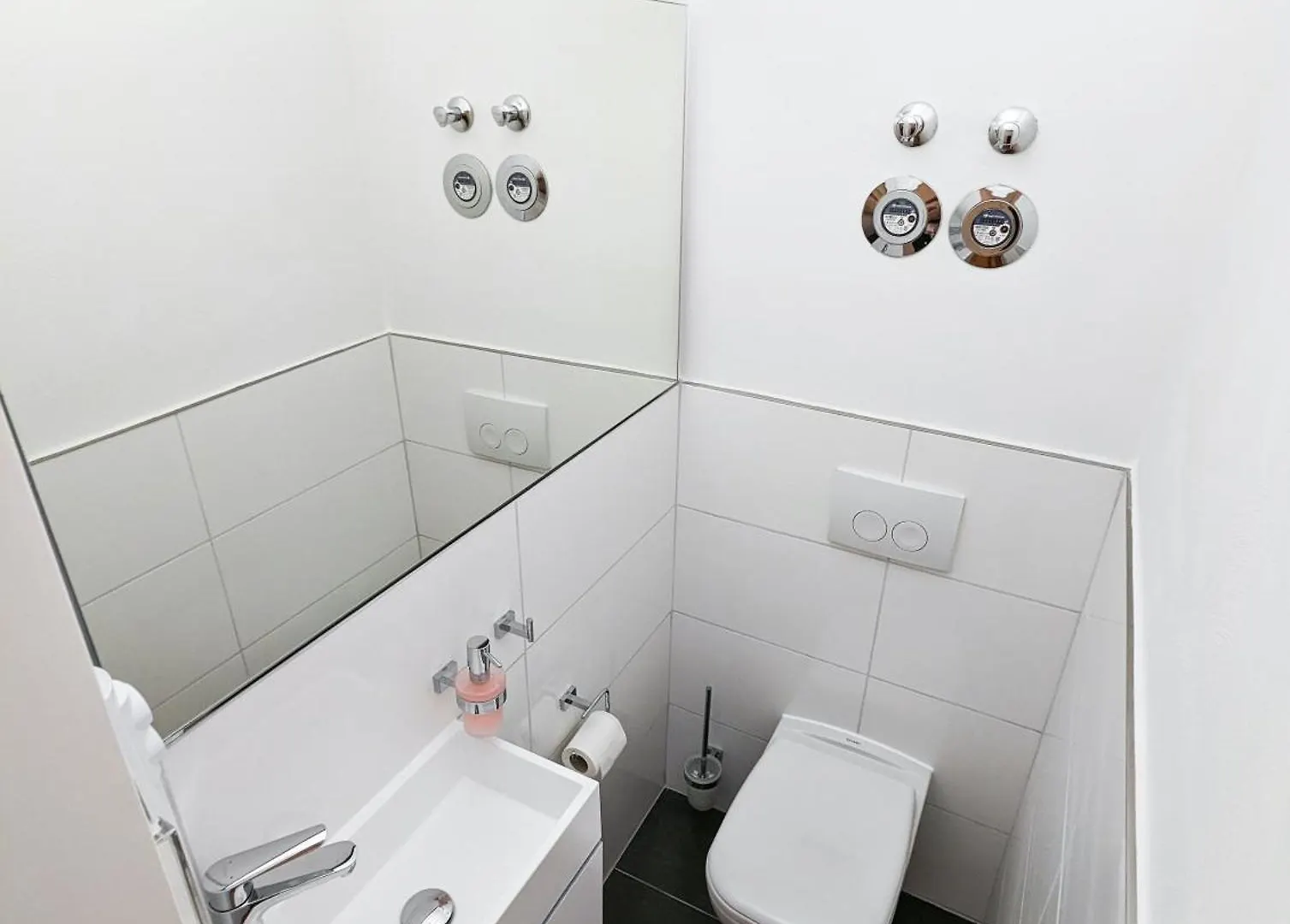 Charming, Newly & High Quality Equipped Apartment With Quiet Balcony In Fantastic Location - Ready To Move In Wurzburg Germany